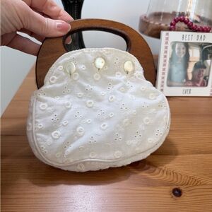Vintage Bermuda bag Ivory Eyelet Fabric Handbag with Wooden Handle